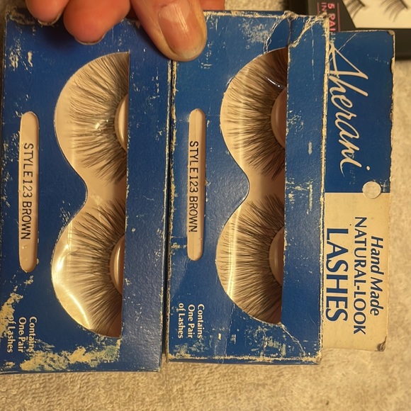 False eyelashes - Picture 6 of 7